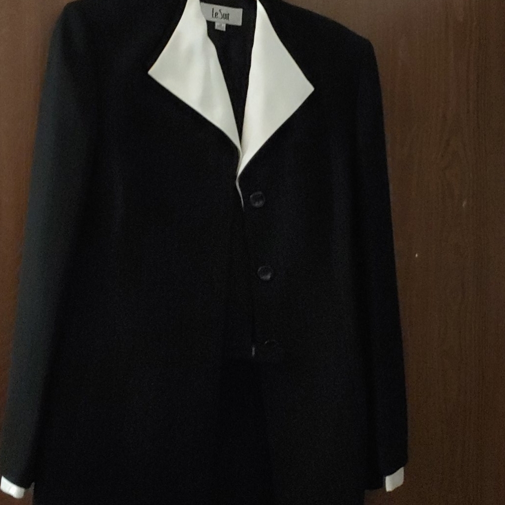 Pant suit